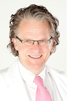  Christian Larsen Autor der physischen Ebene und medizinischer Leiter des MedCenters Spiraldynamik in Zürich 